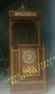 Mimbar Masjid Thoriqul Huda