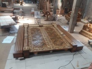 proses finishing Pintu Jati Ukir motif Afrika II