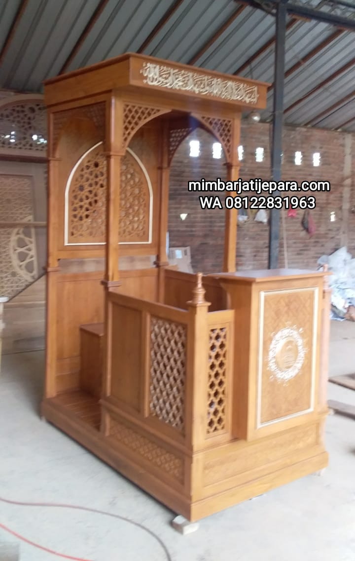Mimbar Jati Masjid At Taqwa Bintaro